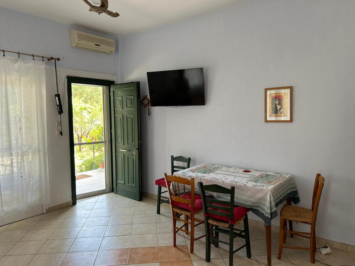 Ferienwohnung Orange Tree Garden Pefkochori Exterior foto